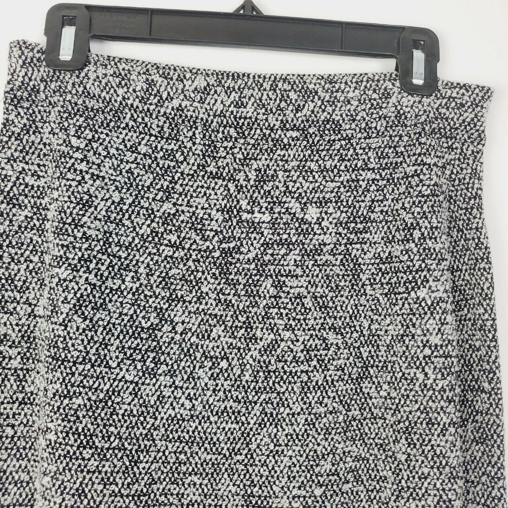 ST. JOHN Black White Soft Tweed Jacket Skirt Set 8 - Picture 3 of 10